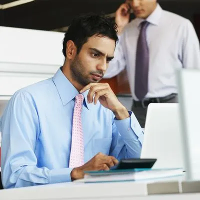 Ofertas de empleo: trabajadores con postgrados consiguen mejores salarios
