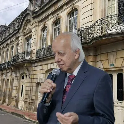 Ignacio Zorro, ministro encargado de Cultura, quien recibió críticas por su manejo de la cartera.