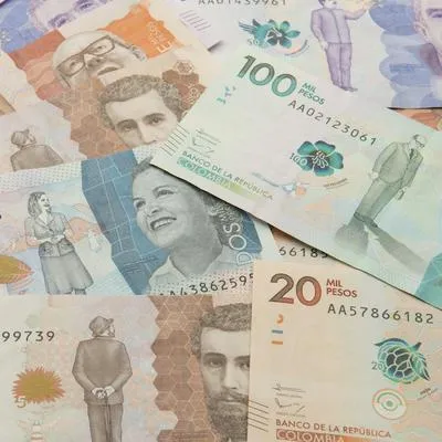 Cuál es el tamaño de los billetes en Colombia y por qué el de 2.000 pesos es el más pequeño.