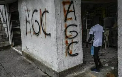 Foto de grafiti del 'Clan del Golfo'. En relación con extorsiones.