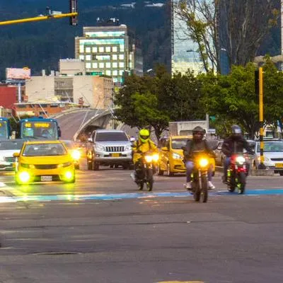 Bogotá: conductores de carros y motos que no han pagado impuesto serán multados