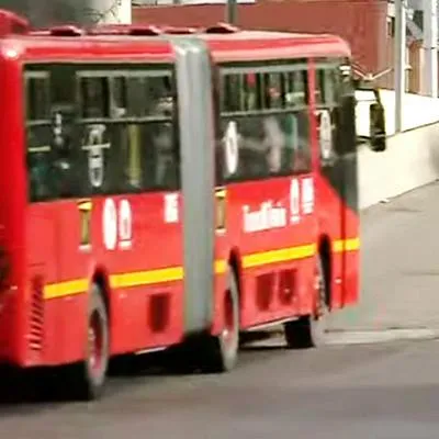 Transmilenio: Paula Valentona Torres, muerta tras robo no se habría lanzado de bus.