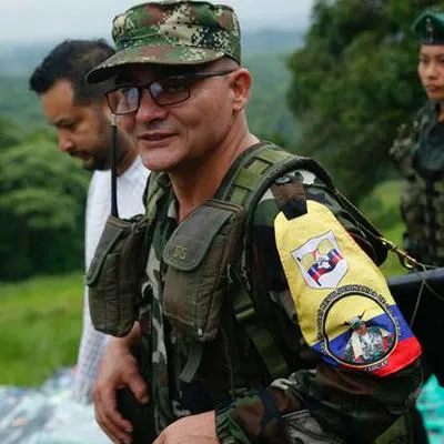 Atención, la Fiscalía anunció que suspendió las órdenes de captura en contra de 8 negociadores de las disidencias de las Farc. Acá, los detelles.