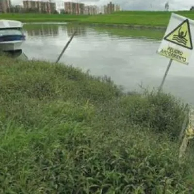 La Policía de Soacha, Cundinamarca, informó sobre le hallazgo de un cuerpo sin vida, que estaba flotando en el río Bogotá. Acá, más detalles.