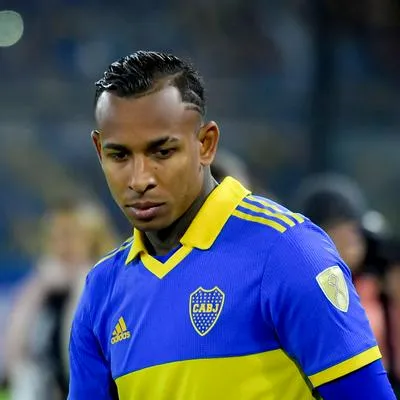 Sebastián Villa, jugador apartado de Boca Juniors al ser declarado culpable por violencia de género en Argentina.