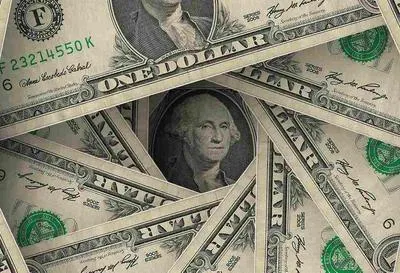 Conozca cómo el precio del dólar afecta o beneficia sus finanzas en Colombia