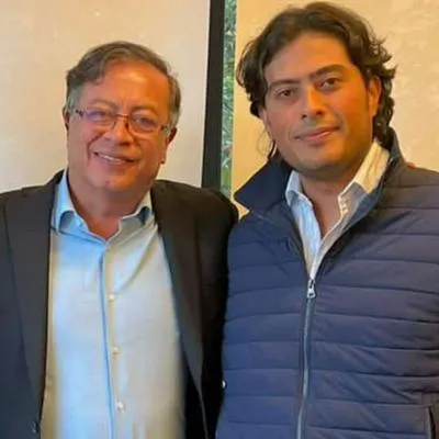 Foto de Gustavo Petro y Nicolás Petro, en nota de que cómo vieron en exterior captura del hijo del presidente de Colombia.