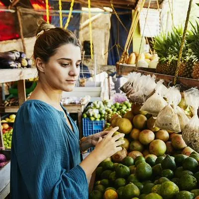 Al parecer, el precio de los alimentos en Colombia para 2024 sorprendería a más de uno. Gobiero planea 4 jugadas contra la inflación.