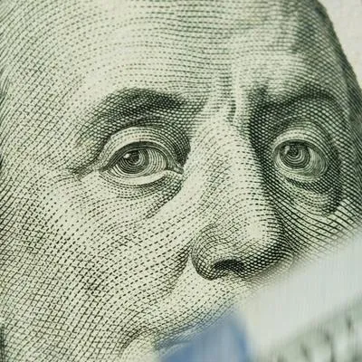 Los precios en Colombia deberían empezar a caer por la actualidad del dólar, que se encuentra en sus niveles más bajos de 2023. Acá, los detalles.