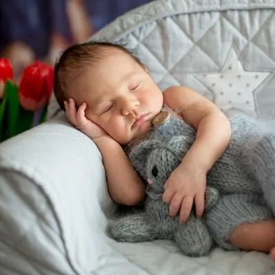 Rutina y hábitos de sueño para que mi bebe recién nacido duerma, qué puedo hacer