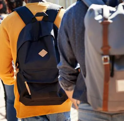 Mochilas con grandes descuentos en la tienda departamental 'Liverpool'