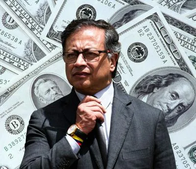 Cómo se comportó el dólar en el primer año de Petro como presidente
