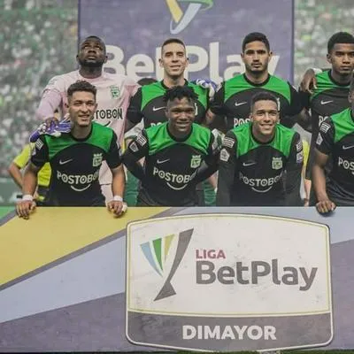 Formación de Atlético Nacional contra el Deportivo Cali.