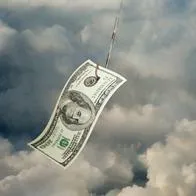 El dólar hoy abrió a 4.070 pesos este martes 8 de agosto, lo que representa una caída de 7 pesos por debajo de la TRM, que sigue siendo por encima de 4.000