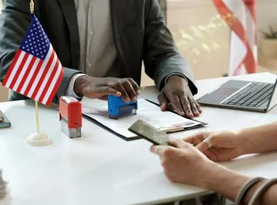 Foto de referencia de visa de Estados Unido. En relación con tiempos de espera.