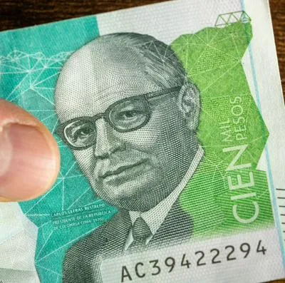 Peso colombiano subió por caída del dólar y se puede invertir en Estados Unidos