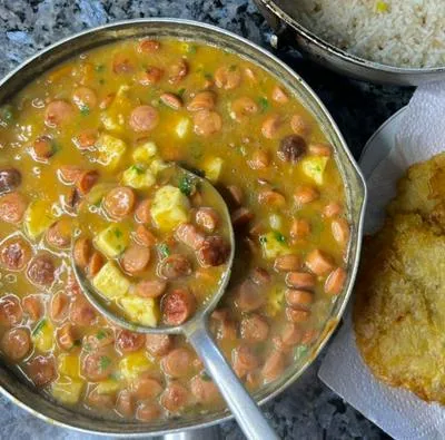 Receta de lentejas con queso costeño.