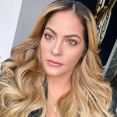 Foto de Laura Ojeda, en nota de que la pareja de Nicolás Petro, tuvo dura pérdida y dijo que duele mucho