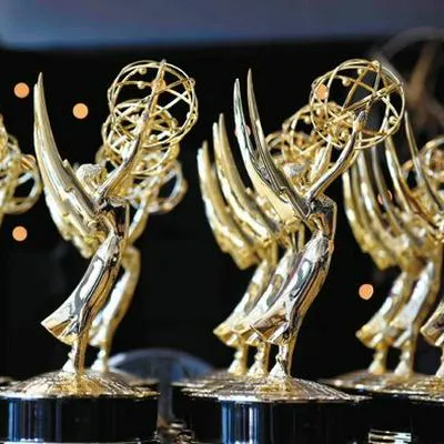 Los Premios Emmy se  posponen por la huelga del Sindicato de Actores y Guionistas.