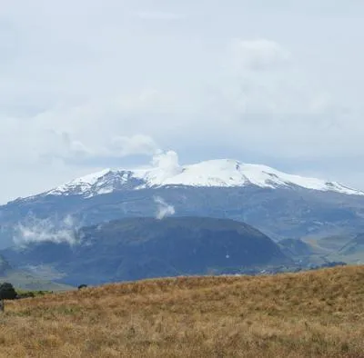 Nevado del Ruiz hace parte del Parque Nacional Natural de los Nevados, que fue reabierto este jueves,