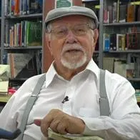 Luis Antonio Cuéllar es el graduado más longevo de Colombia, se graduó de doctor a los 98 años