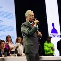 Álvaro Uribe elige a quién apoyar para Alcaldía de Bogotá; no sería Diego Molano
