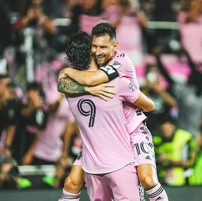 Lionel Messi celebra octavo gol con Inter Miami.