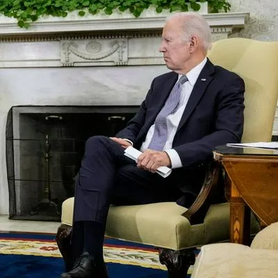 El presidente Gustavo Petro y su homólogo estadounidense Joe Biden, quien extendió ayuda antidrogas a Colombia.
