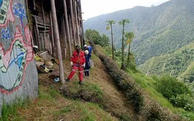 Bomberos Cundinamarca rescata el cuerpo de hombre que cayó al Salto del Tequendama
