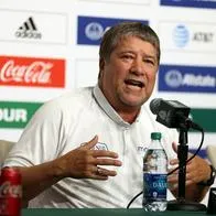 'Bolillo' Gómez, molesto y decepcionado con los insultos de los hinchas del Junior.