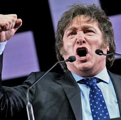 Javier Milei, que gana elecciones primarias en Argentina y es candidato a Presidencia