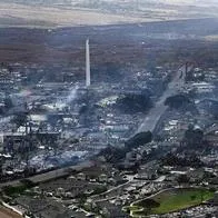 Incendios forestales en Hawái siguen dejando víctimas mortales: anuncian que cifra ascendió a 99 y temen que podrían ser más.