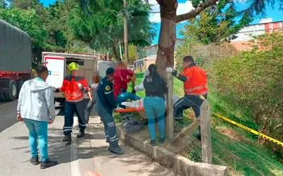 Hallaron en un abismo de Medellín a hombre sin vida; lo asesinaron