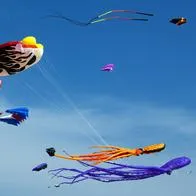 Festival cometas Villa de Leyva; agosto 2023: cuando es, cómo es, y por qué se celebra.