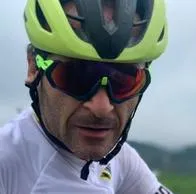 A ciclista paralímpico, que no tiene brazos, lo premiaron con reloj; su reacción es viral.