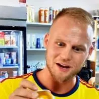 El influencer Dominic Wolf, orgulloso de Colombia, no podrá ponerse la camiseta de la Selección nacional por derechos de imagen. Un periodista mostró que habría detrás de todo el pleito