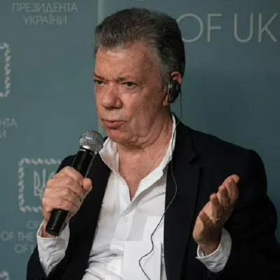 El expresidente Juan Manuel Santos se defendió ante las acusaciones de sobornos en caso Odebrecht y aseguró que todo es falso y calumnia.