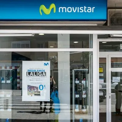 La empresa móvil Movistar reveló sus ganancias del primer semestre de 2023 y registró un gran aumento, además, dio cachetada a Claro, Tigo y ETB.