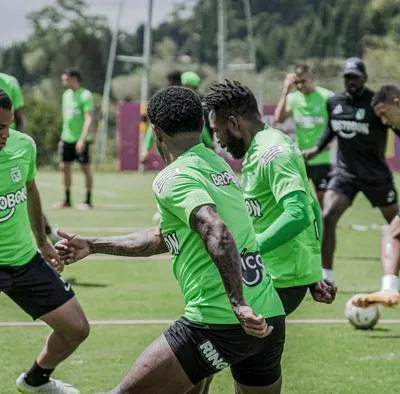 Entrenamiento de Atlético Nacional previo a partido ante América de Cali por Copa BetPlay, en el que volverán a convocatoria Kevin Mier y Tomás Ángel.