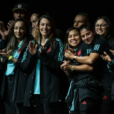 La Gobernación del Valle sorprendió a las jugadoras de la Selección Colombia Femenina nacidas en el Valle y les entregó $ 15 millones.