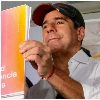 Álex Char, candidato a la Alcaldía de Barranquilla, que recibió críticas por faltar a los debates.