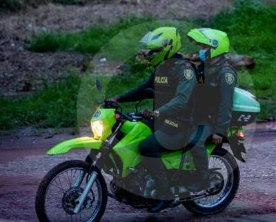 Hostigamiento a patrulla en Urabá deja un policía muerto