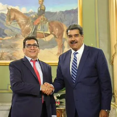 Oficialmente, Milton Rengifo asumió el cargo de embajador de Colombia en Venezuela y mostró sus credenciales ante Nicolás Maduro, presidente de ese país.