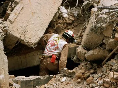 Socorrista en terremoto. En relación con lo que no se debe hacer