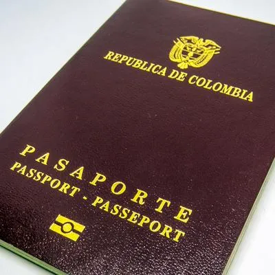 Luego de que suspendieran licitación para imprimir visas y pasaportes, la Contraloría alertó sobre los riesgos que podría desencadenar esta situación.