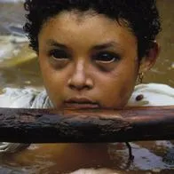 Omaira Sánchez, de la tragedia de Armero: qué se necesita para que sea beatificada. A la tumba de la niña los turistas atribuyen varios milagros. 