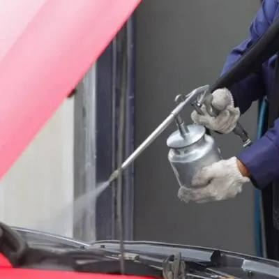 Cómo limpiar el motor de un carro