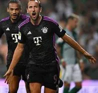 Harry Kane anotó su primer gol en la Bundesliga en la goleada 4-0 sobre el Werder Bremen.