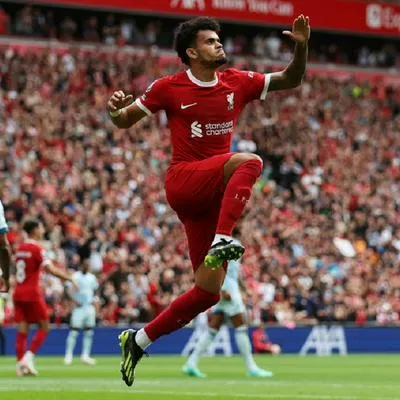 Este sábado, 19 de agosto, el colombiano Luis Díaz se reportó con un golazo con Liverpool que enfrentaba a Bournemouth, duelo que iba perdiendo.