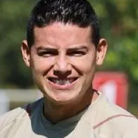 James Rodríguez tuvo chispazos de su buen fútbol ante Botafogo; lo llevan de a poco.
